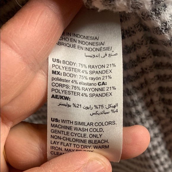 Chico’s  size 3 Striped Gray Women's Sweater - Picture 4 of 5